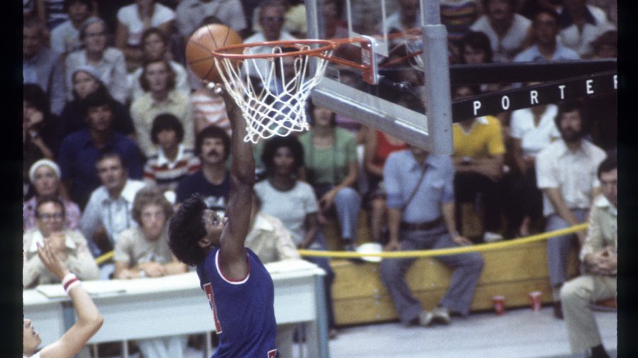 Walt Disney Television via Getty Images SPORTS - 1976 SUMMER OLYMPICS - Womens Basketball - The 1976 Summer Olympic Games aired on the Walt Disney Television via Getty Images Television Network from July 17 to August 1, 1976. Shoot Date: July 20, 1976. (Photo by ABC Photo Archives/Disney General Entertainment Content via Getty Images)
LUSIA HARRIS (USA, DUNKING), WOMENS BASKETBALL (USA VS. BULGARIA)